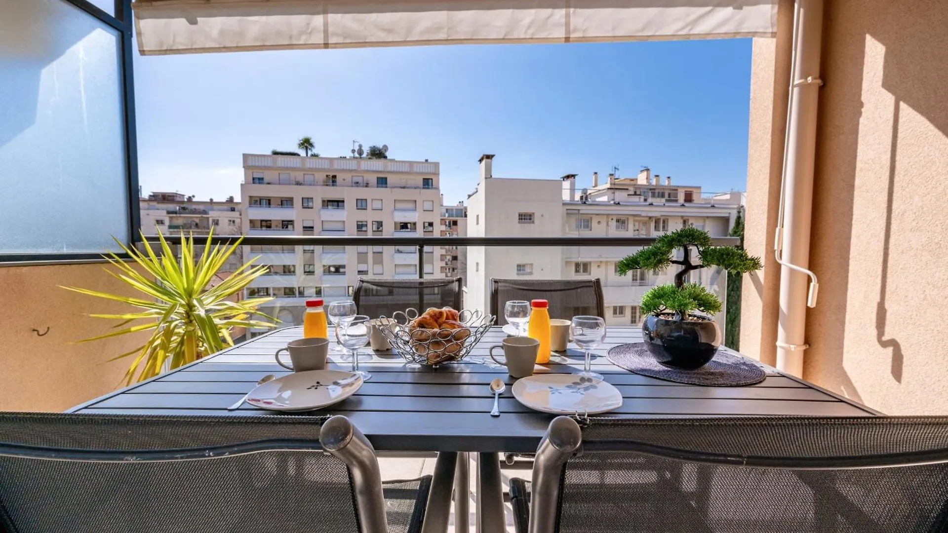 L'Eden Square Apartment For 4 By Sunset Antibes