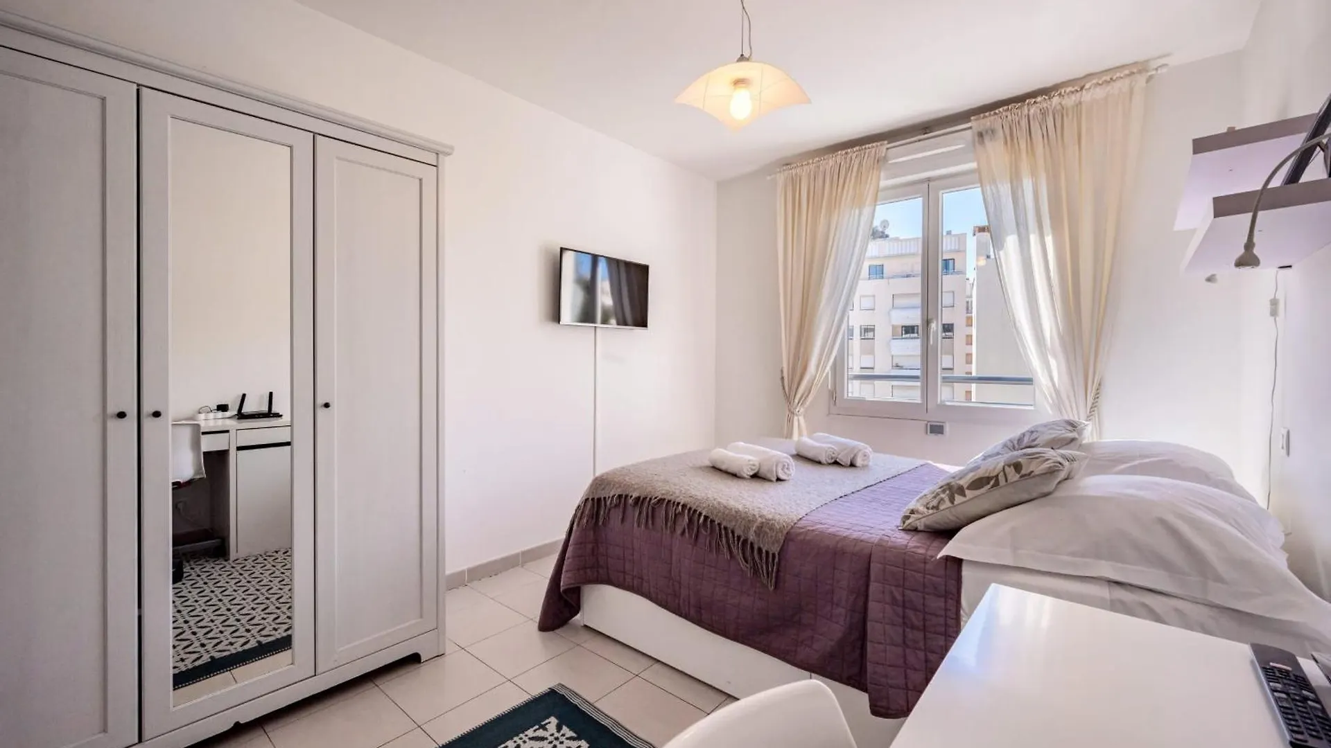 L'Eden Square Apartment For 4 By Sunset Antibes France