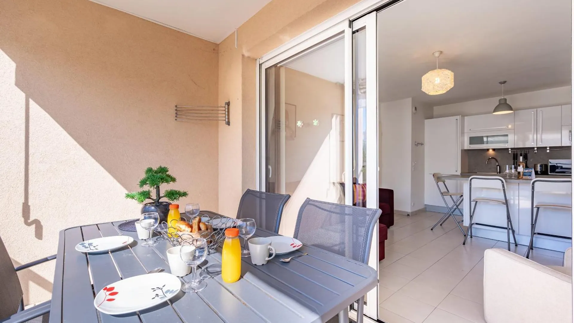 L'Eden Square Apartment For 4 By Sunset Antibes