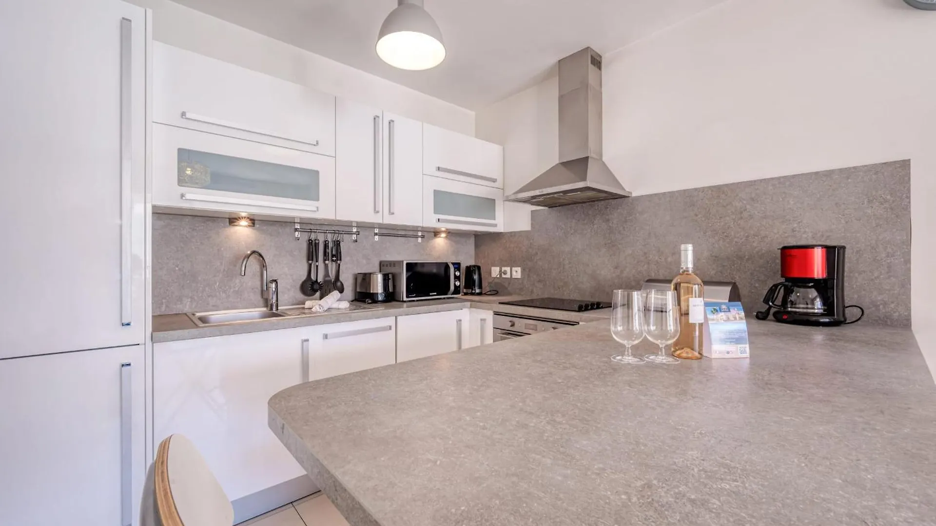 L'Eden Square Apartment For 4 By Sunset Antibes