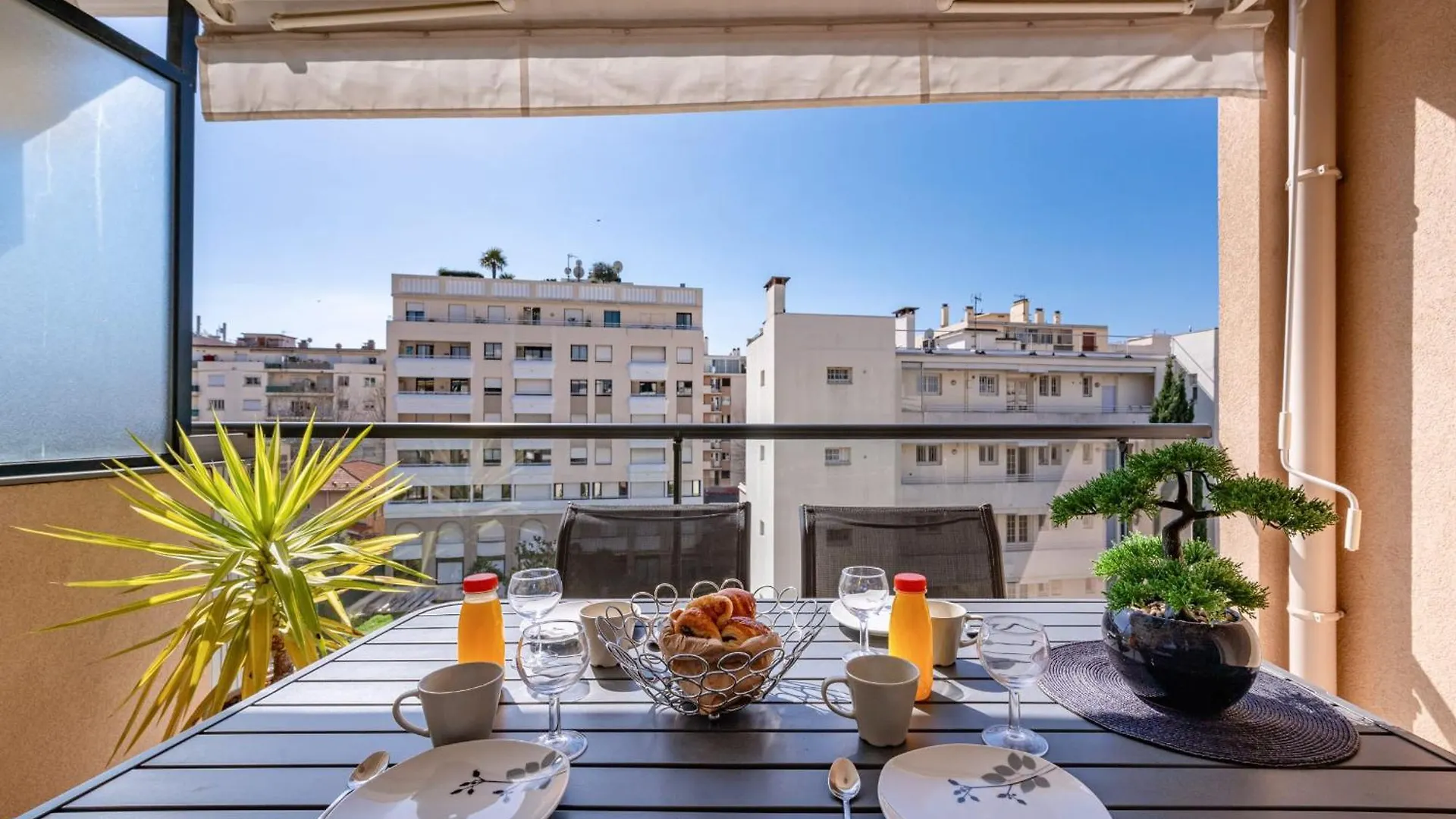 L'Eden Square Apartment For 4 By Sunset Antibes France